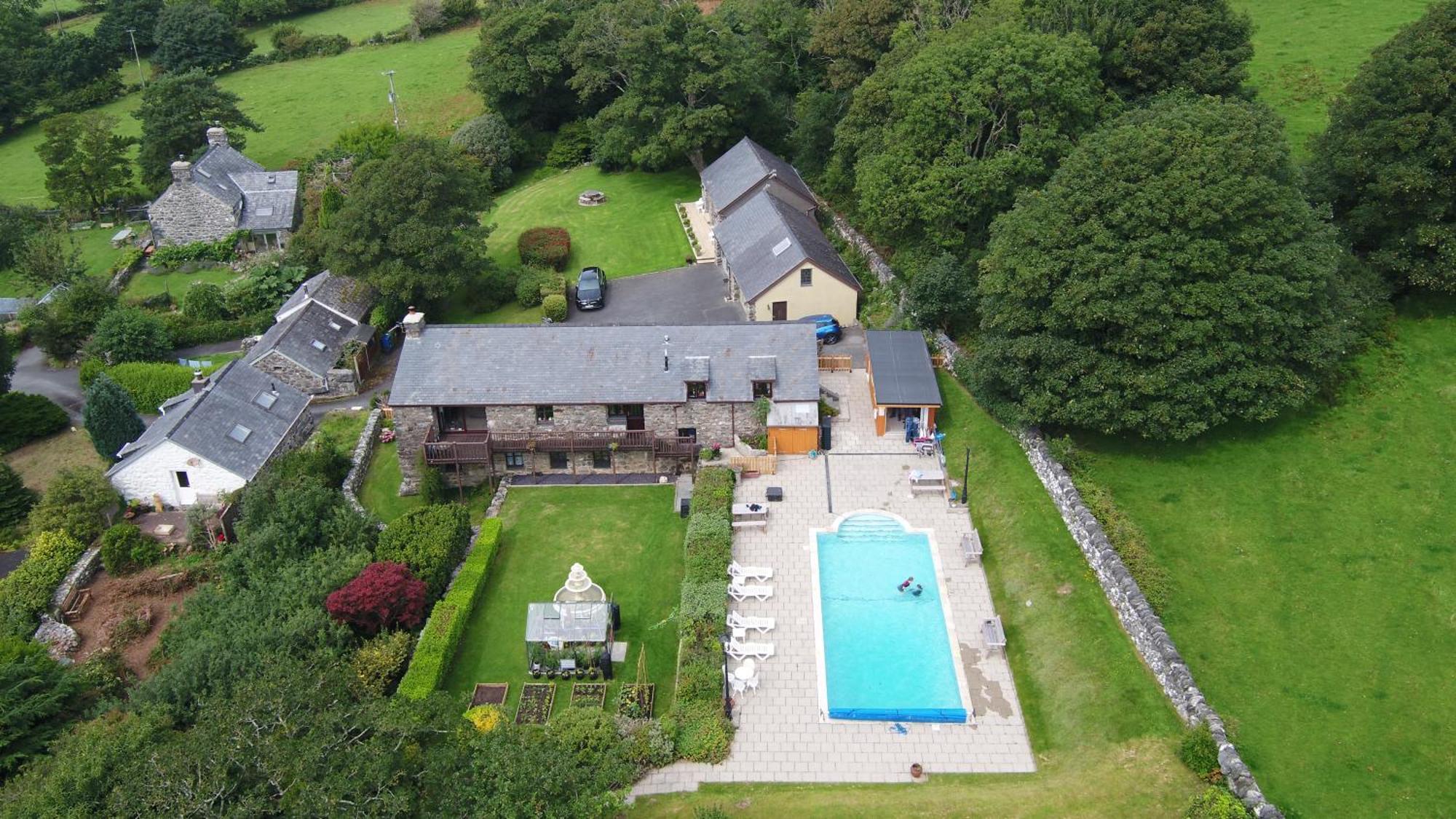 The Old Farmhouse B&B Dyffryn Ardudwy Екстериор снимка